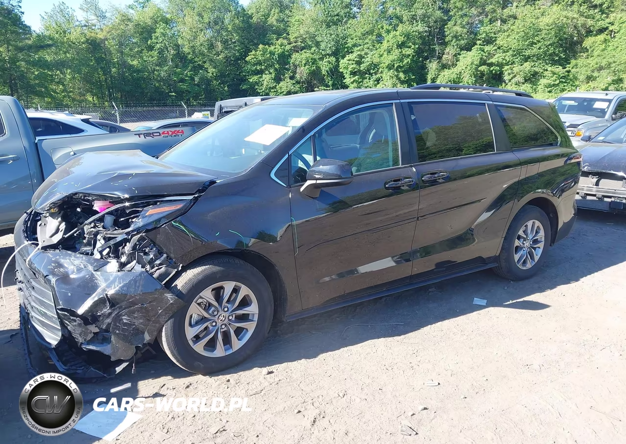 2024 Toyota Sienna Le VIN:5TDKSKFC8RS128691 - 2