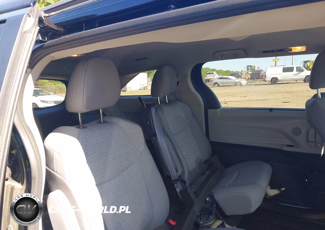 2024 Toyota Sienna Le VIN:5TDKSKFC8RS128691 - 8