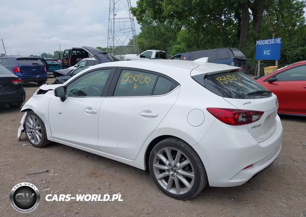 2017 Mazda Mazda3 Grand Touring VIN:3MZBN1M36HM133050 - 3
