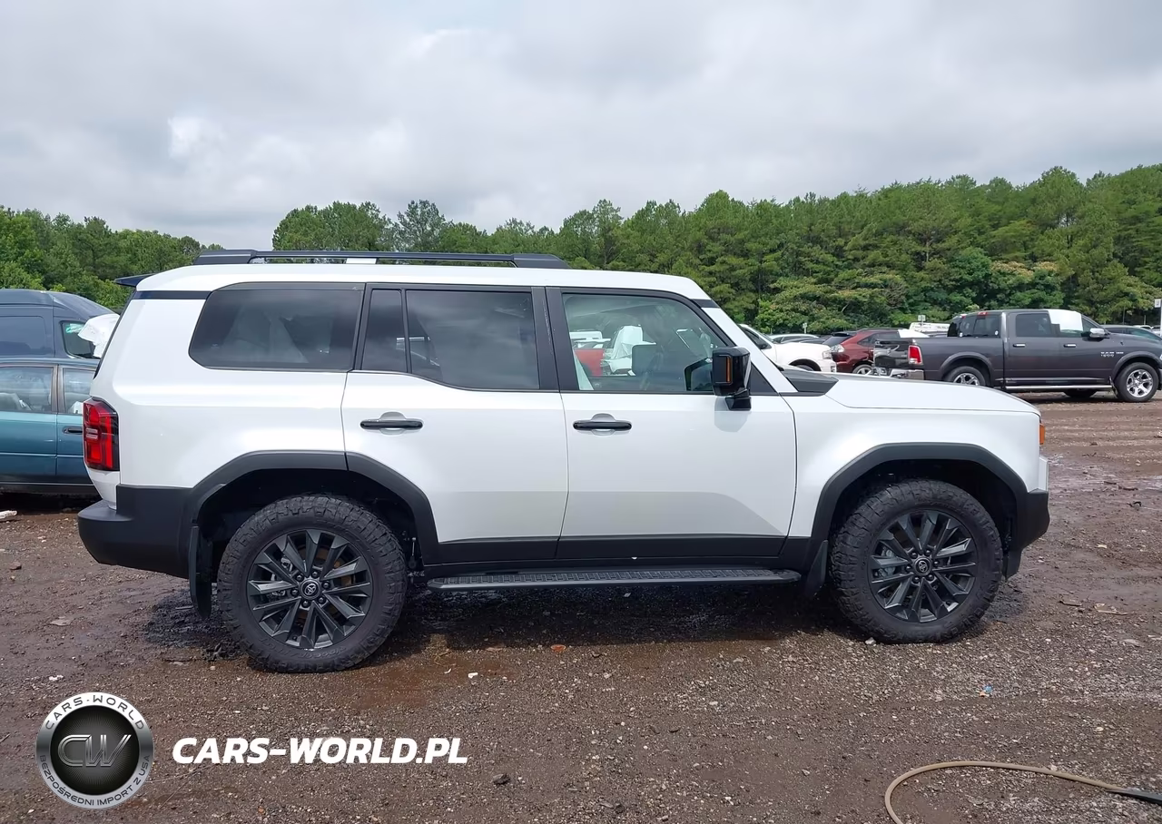 2025 Toyota Land Cruiser VIN:JTEABFAJXS5018449 - 14