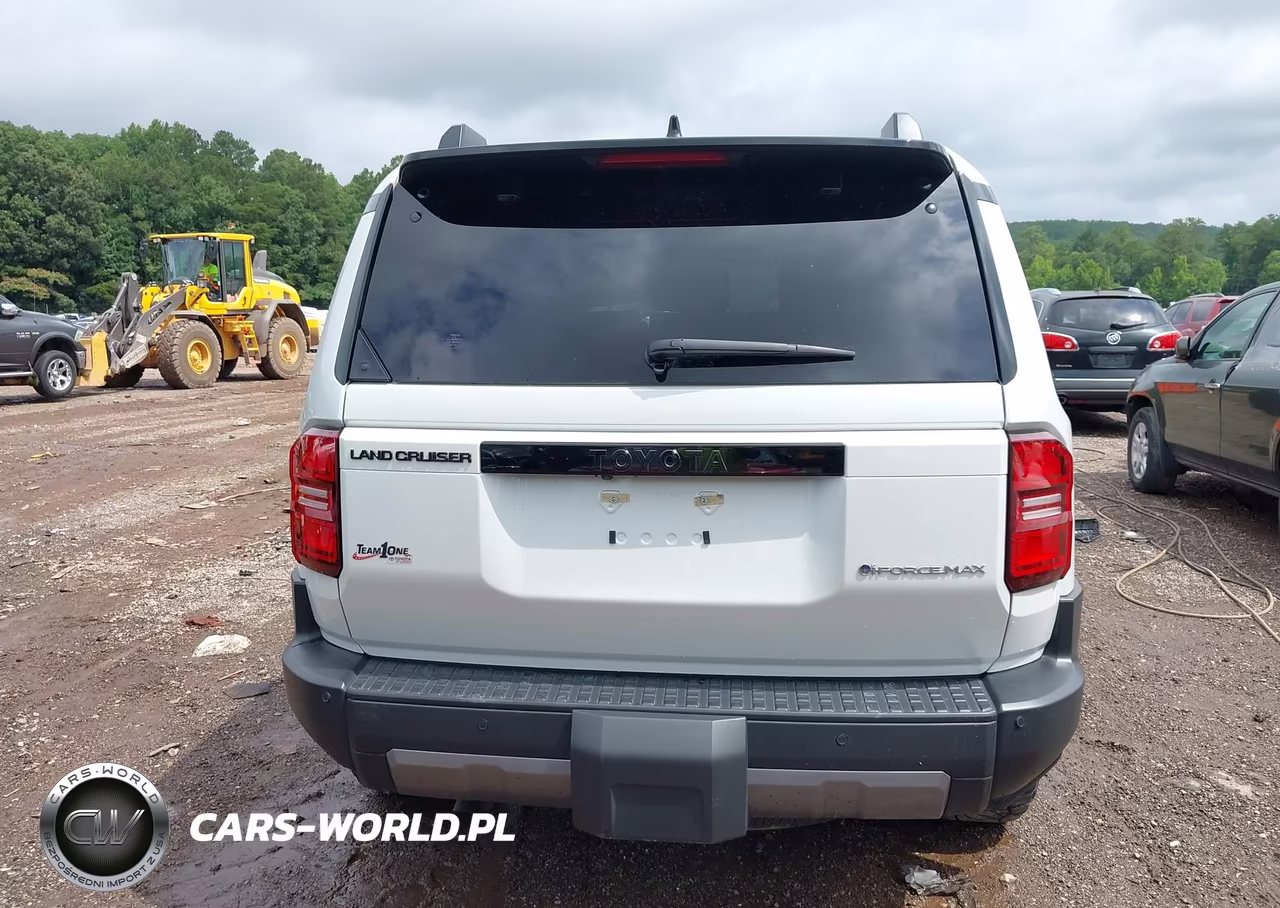2025 Toyota Land Cruiser VIN:JTEABFAJXS5018449 - 17