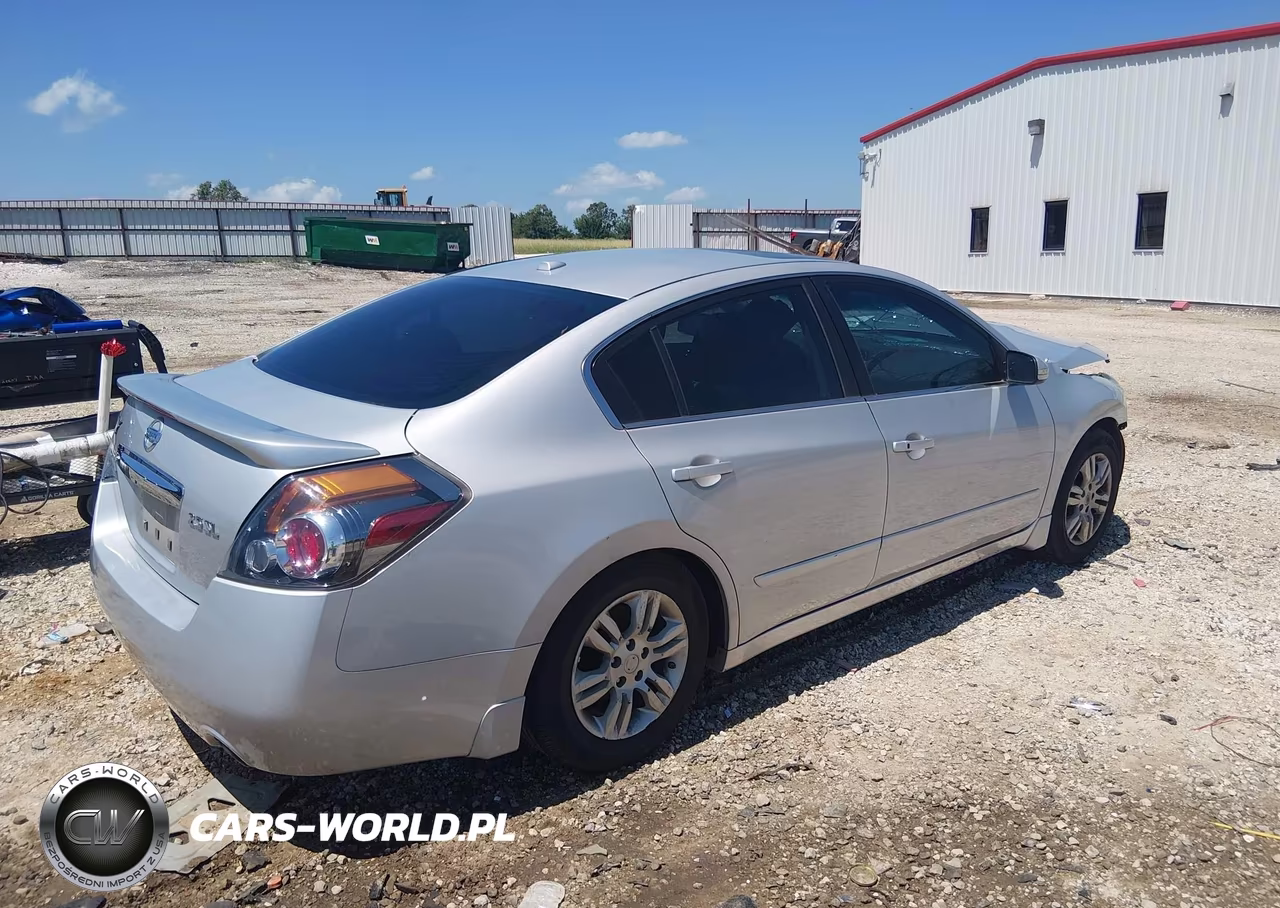 2011 Nissan Altima 2.5 S VIN:1N4AL2AP5BN485220 - 4