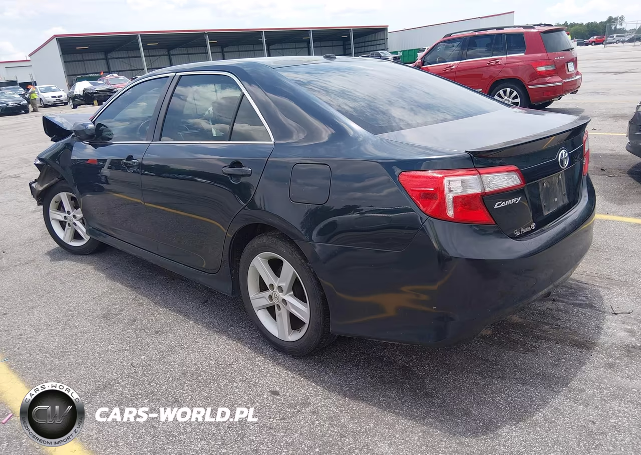 2014 Toyota Camry Se VIN:4T1BF1FK1EU782097 - 3