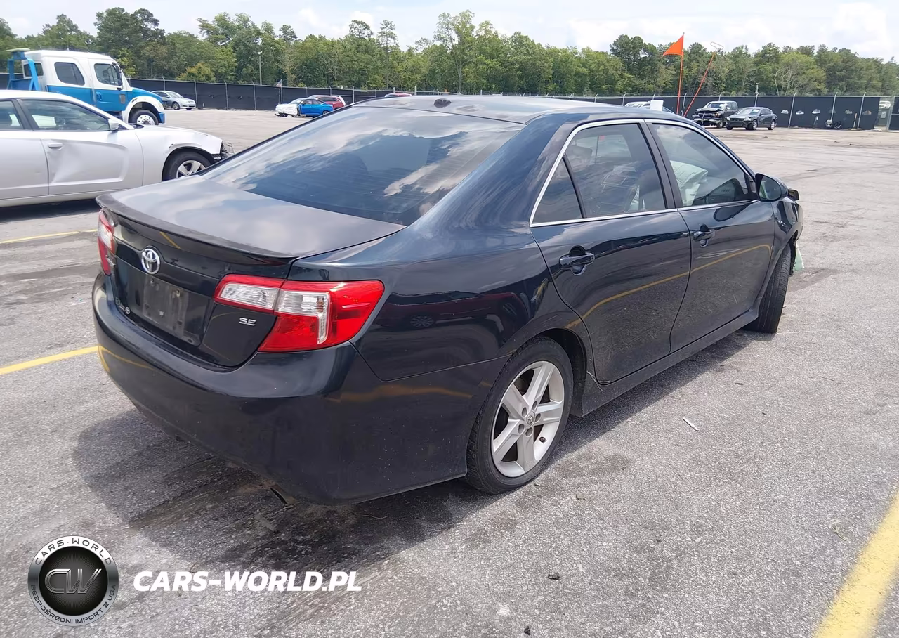 2014 Toyota Camry Se VIN:4T1BF1FK1EU782097 - 4