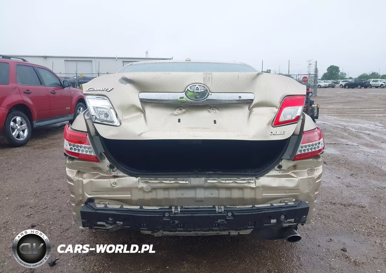 2010 Toyota Camry Xle VIN:4T1BF3EK2AU032375 - 17