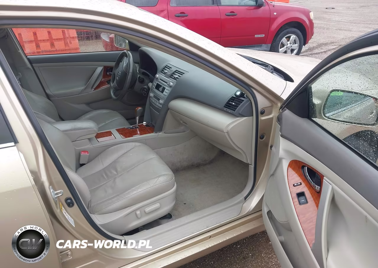 2010 Toyota Camry Xle VIN:4T1BF3EK2AU032375 - 5
