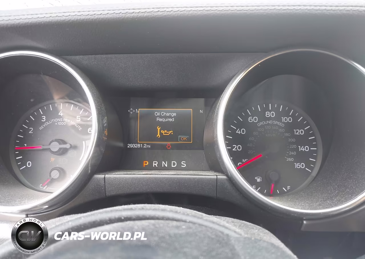 2019 Ford Mustang Ecoboost Premium VIN:1FATP8UH1K5104774 - 7