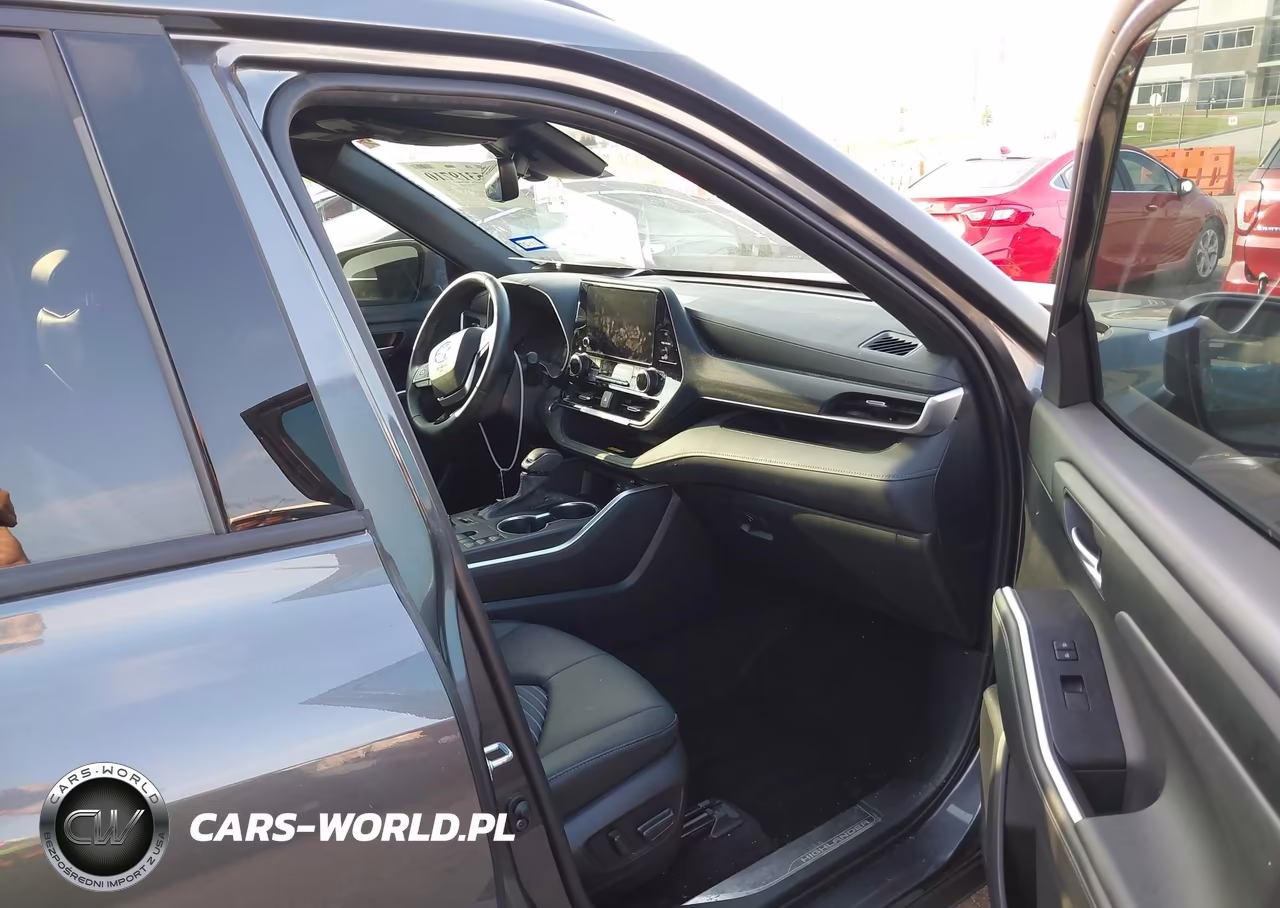 2025 Toyota Highlander Xse VIN:5TDKDRBH9SS576710 - 5