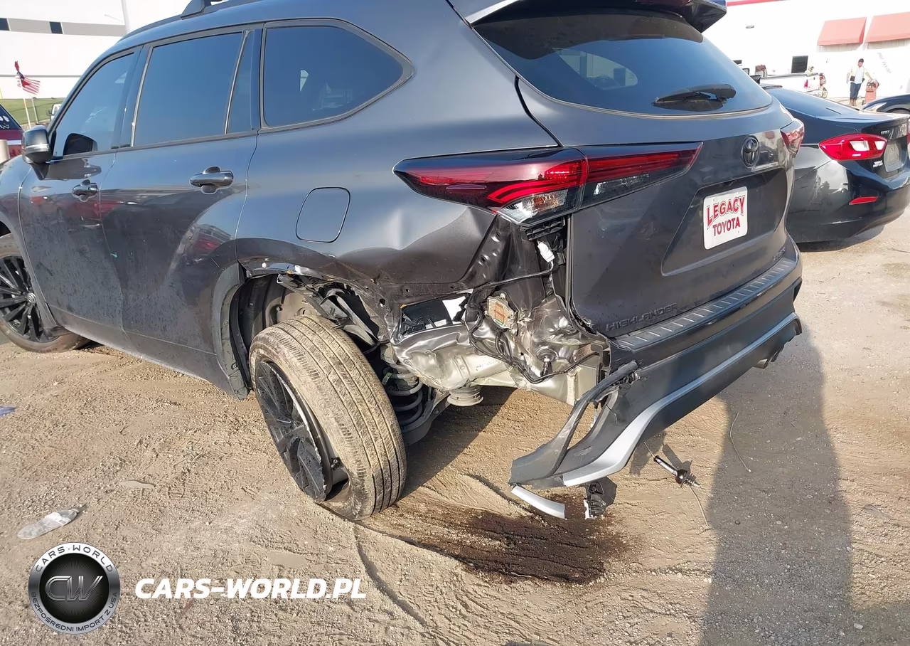 2025 Toyota Highlander Xse VIN:5TDKDRBH9SS576710 - 6