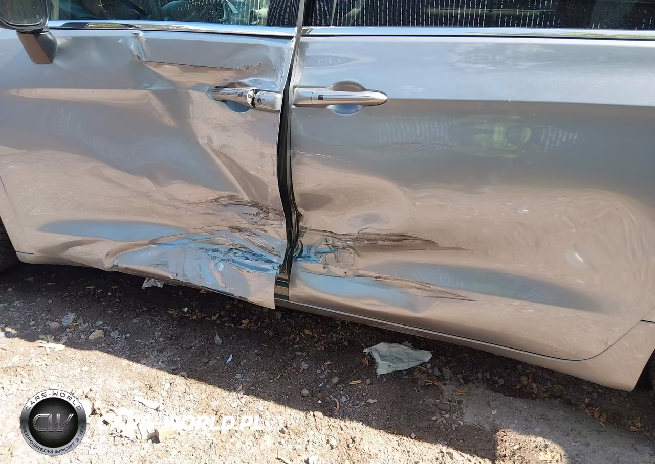 2021 Chrysler Voyager Lxi VIN:2C4RC1DG7MR549637 - 17