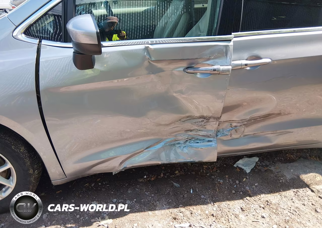 2021 Chrysler Voyager Lxi VIN:2C4RC1DG7MR549637 - 6