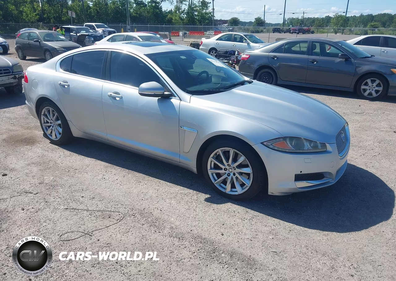 2012 Jaguar Xf