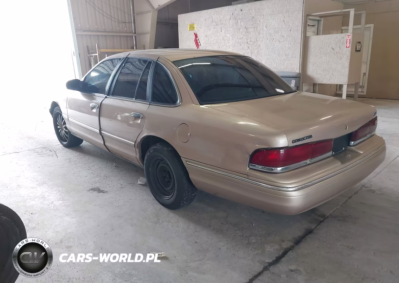 1996 Ford Crown Victoria VIN:2FALP73W2TX211116 - 3