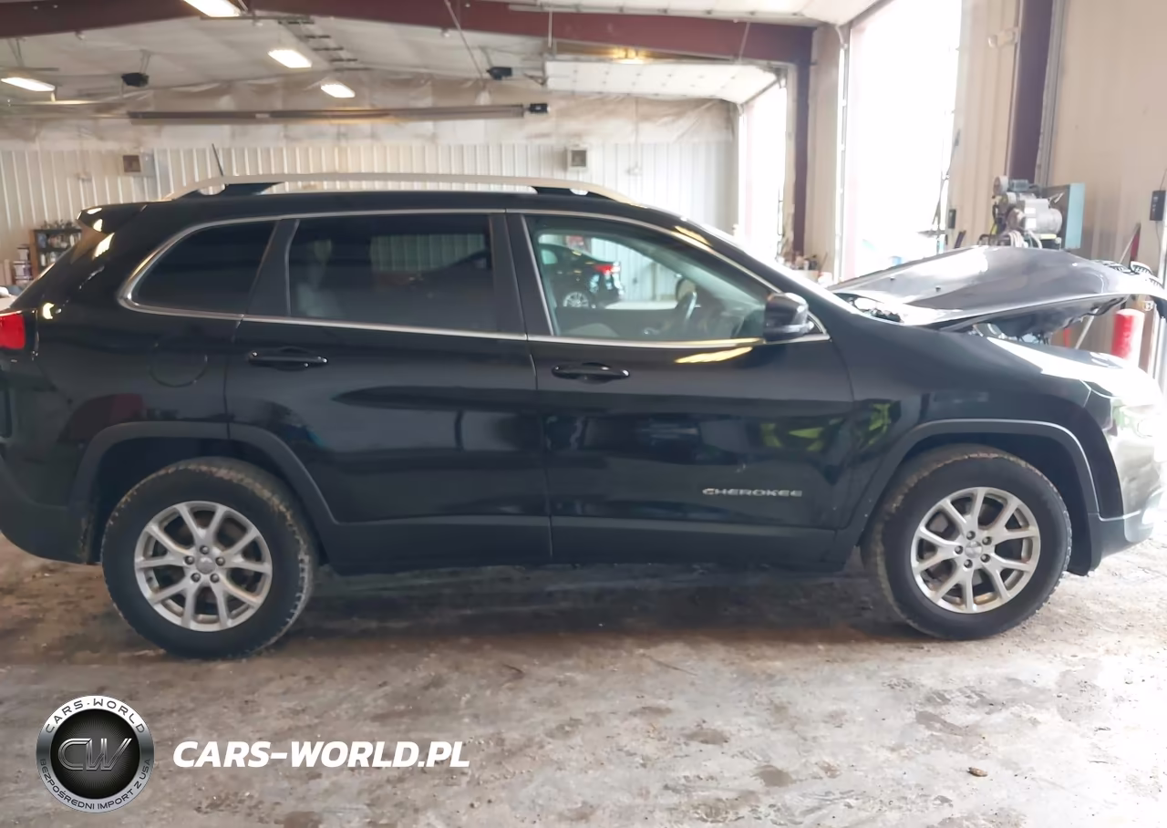 2016 Jeep Cherokee Latitude VIN:1C4PJMCS6GW198834 - 13