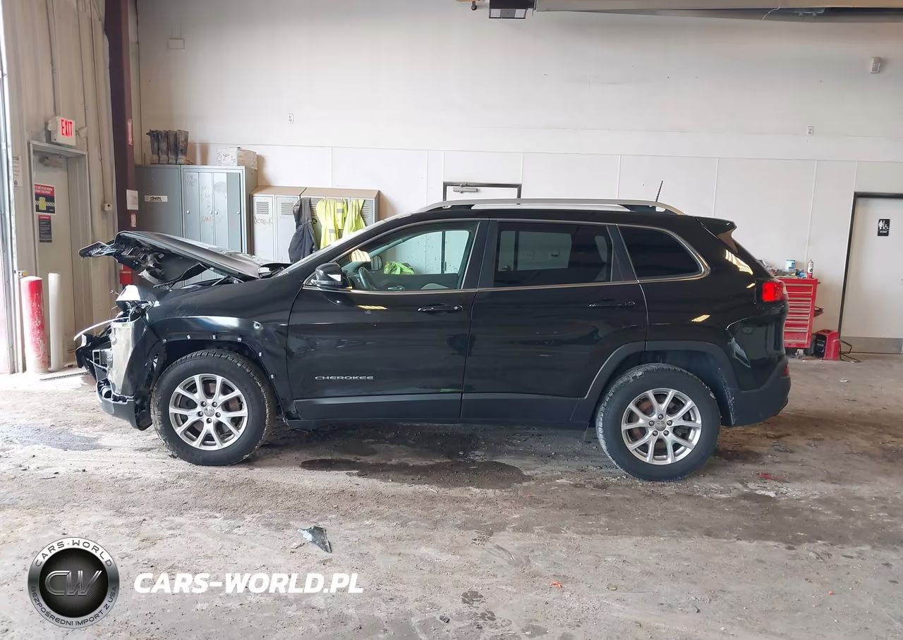 2016 Jeep Cherokee Latitude VIN:1C4PJMCS6GW198834 - 14