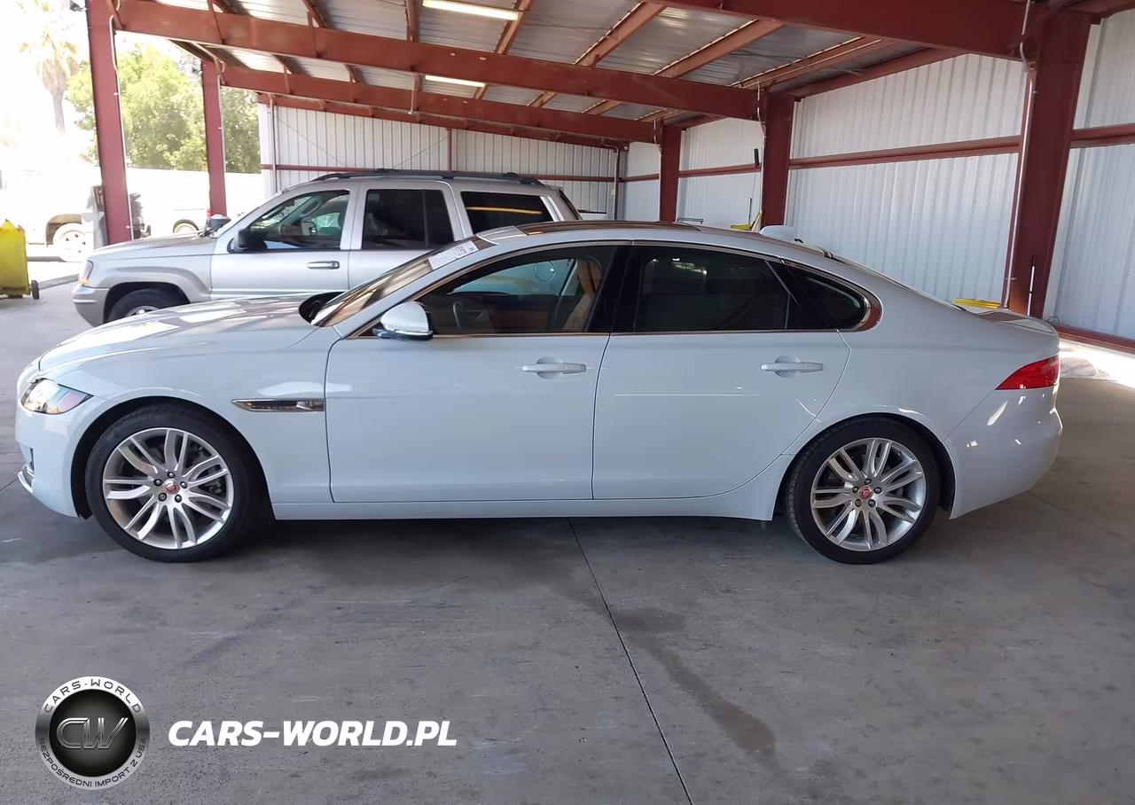 2018 Jaguar Xf 35T Portfolio Limited Edition VIN:SAJBH4EV6JCY53260 - 14