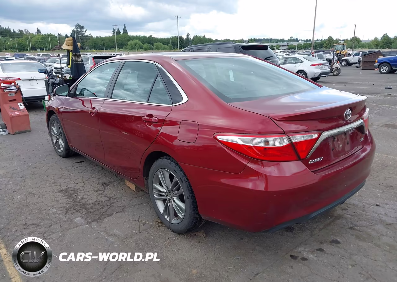2016 Toyota Camry Se VIN:4T1BF1FK8GU535825 - 3