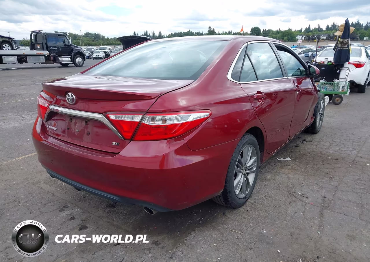 2016 Toyota Camry Se VIN:4T1BF1FK8GU535825 - 4