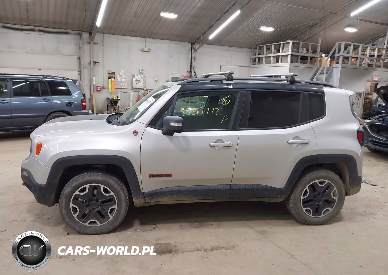 2015 Jeep Renegade Trailhawk VIN:ZACCJBCT7FPB88921 - 15