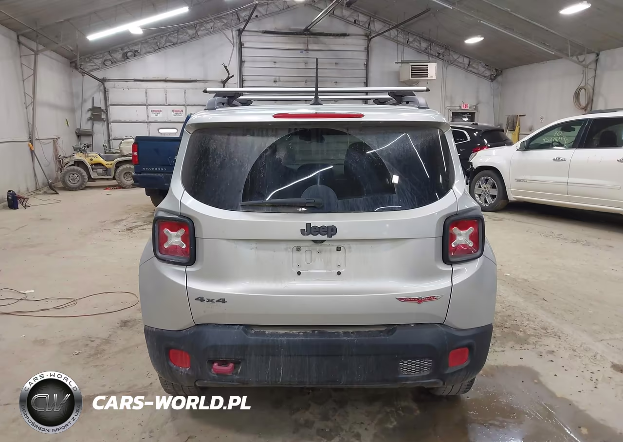 2015 Jeep Renegade Trailhawk VIN:ZACCJBCT7FPB88921 - 17