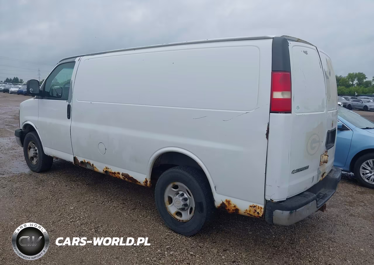 2007 Chevrolet Express Cargo Van Work Van VIN:1GCHG35V571186918 - 3