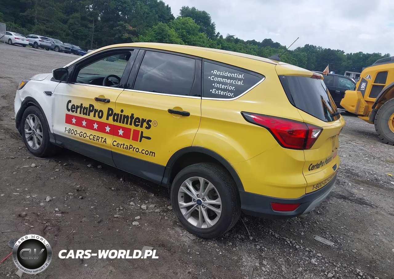 2019 Ford Escape Se VIN:1FMCU0GD8KUB93449 - 3