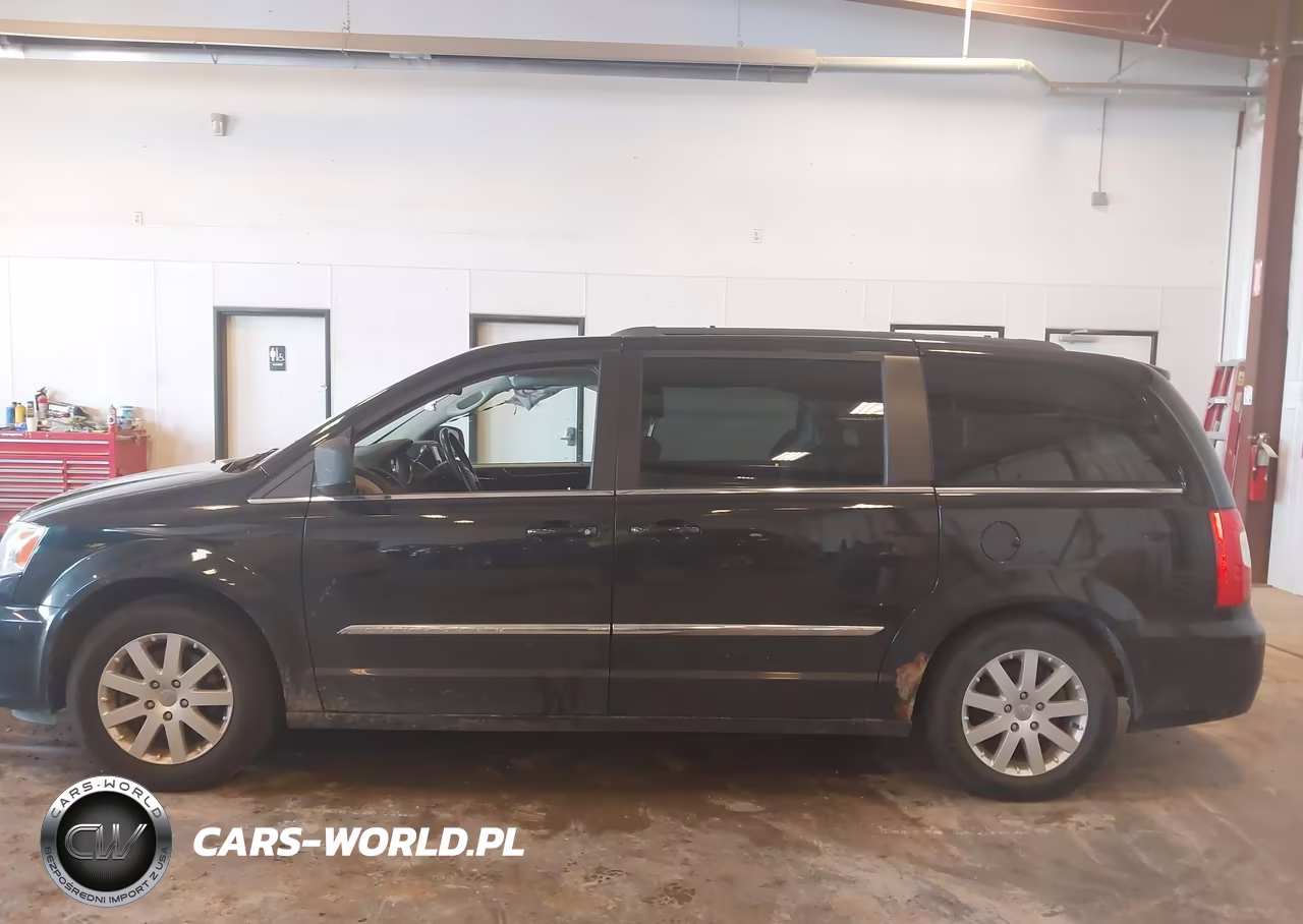 2015 Chrysler Town & Country Touring VIN:2C4RC1BG9FR505077 - 14