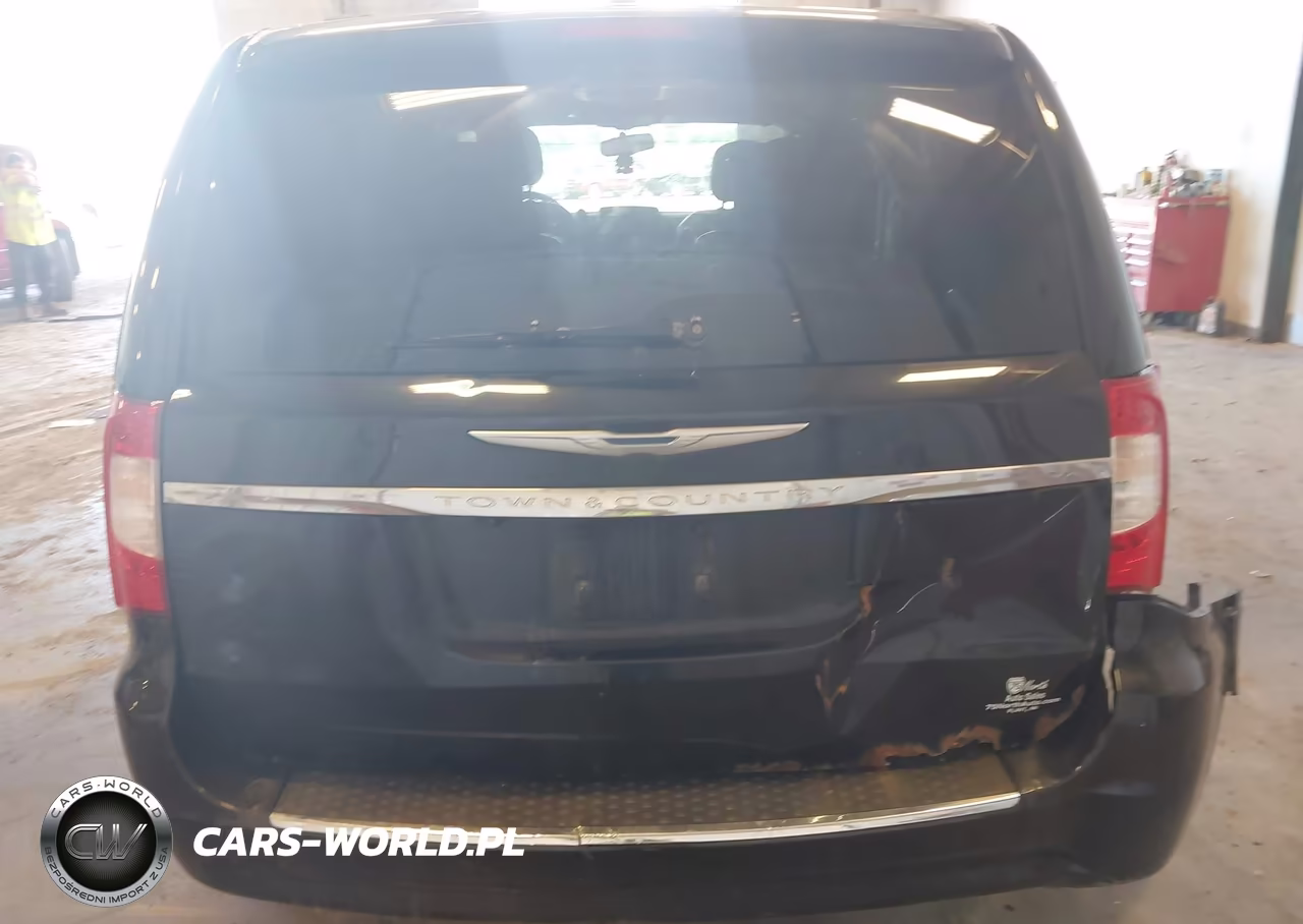 2015 Chrysler Town & Country Touring VIN:2C4RC1BG9FR505077 - 16
