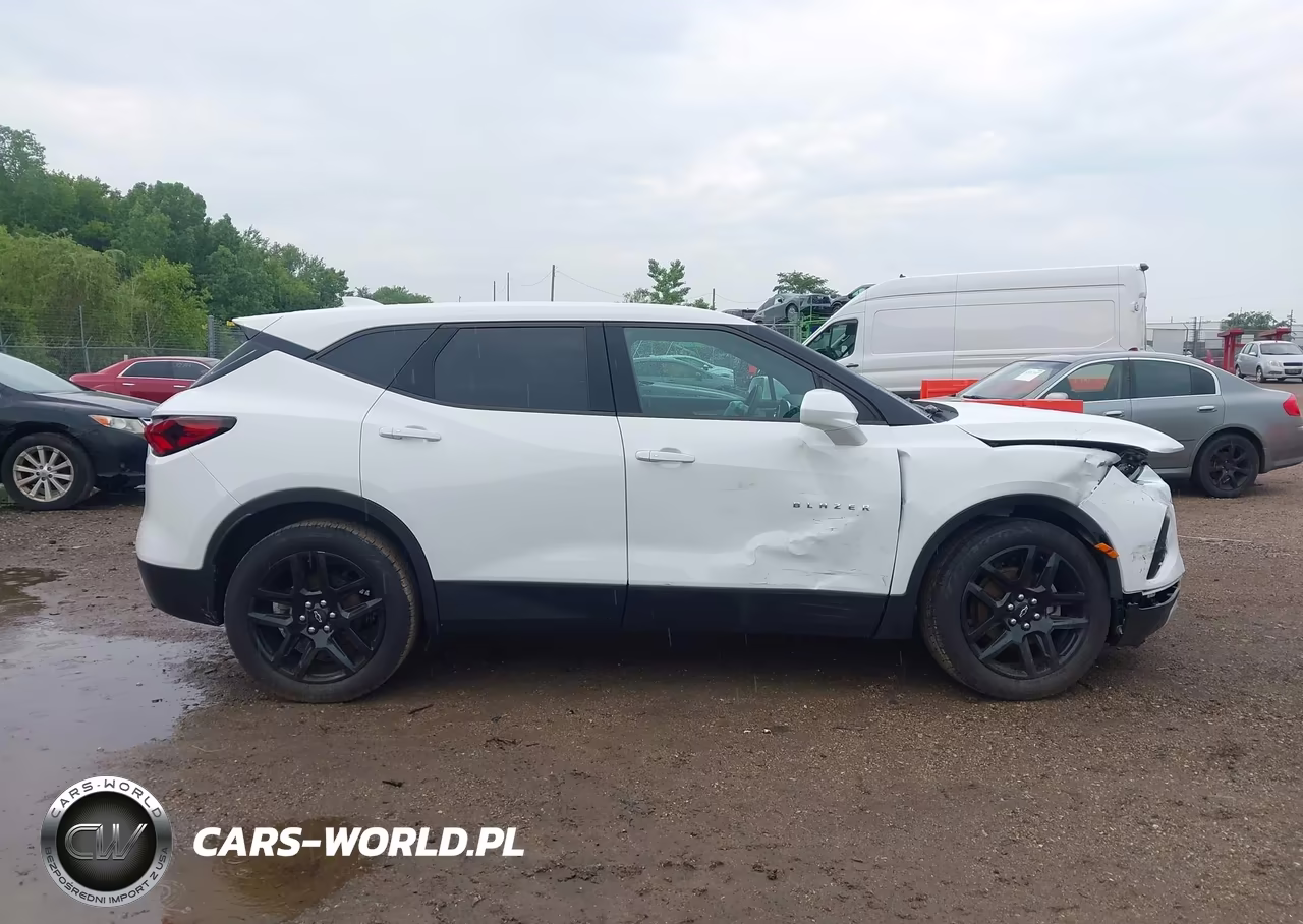 2020 Chevrolet Blazer Awd 2Lt VIN:3GNKBHRS1LS570261 - 13