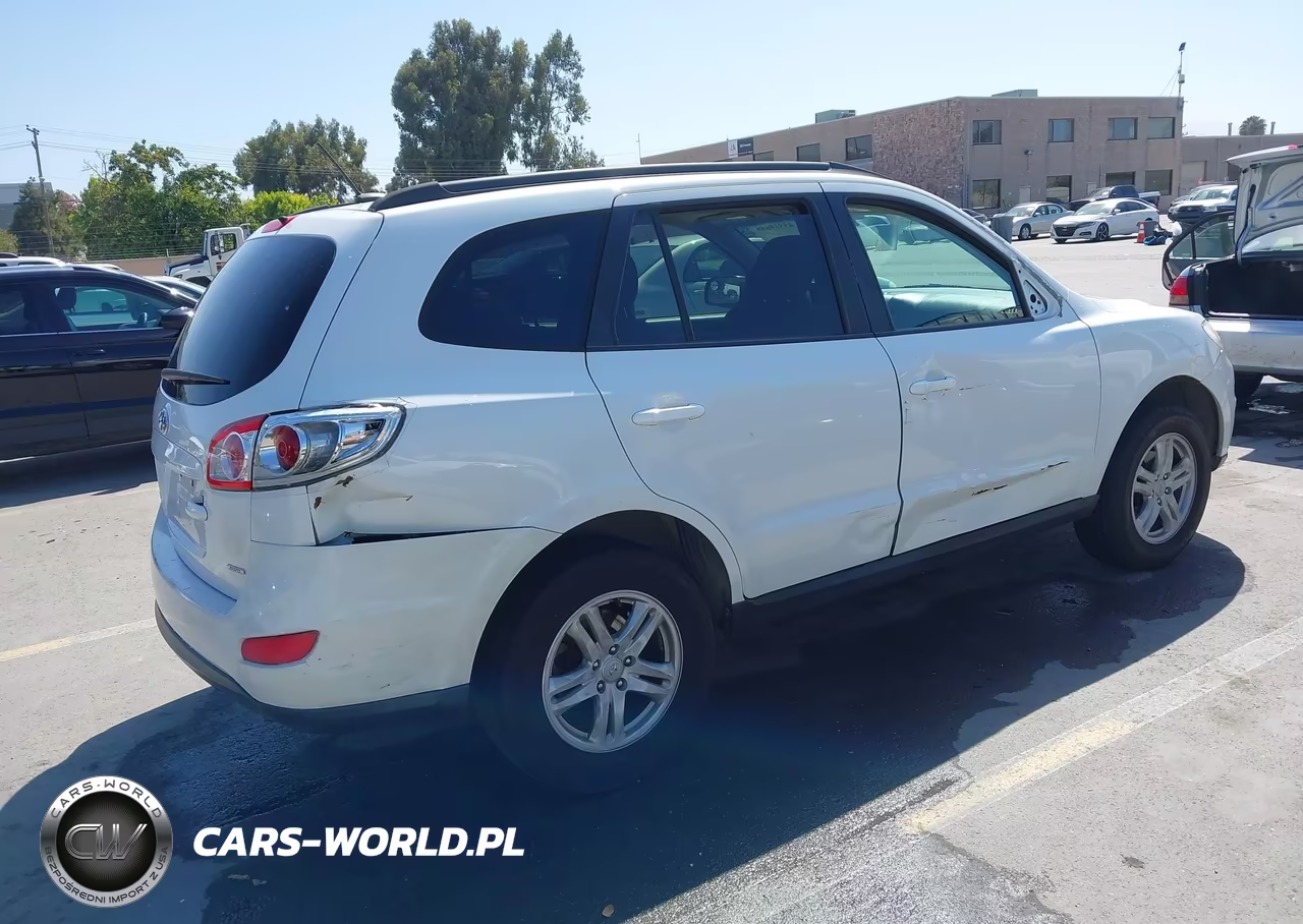 2012 Hyundai Santa Fe Gls VIN:5XYZGDAB5CG124323 - 4