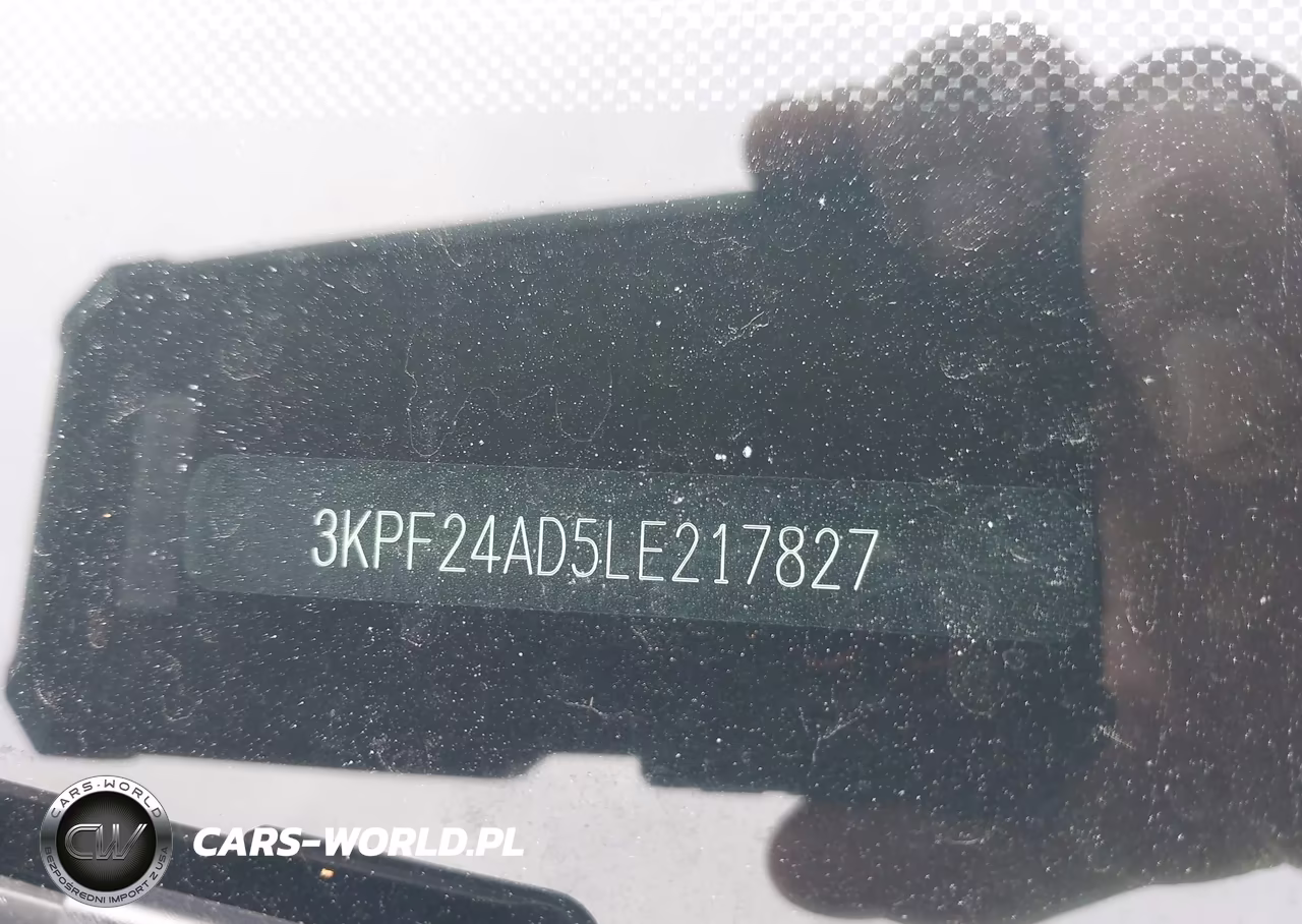 2020 Kia Forte Lxs VIN:3KPF24AD5LE217827 - 18