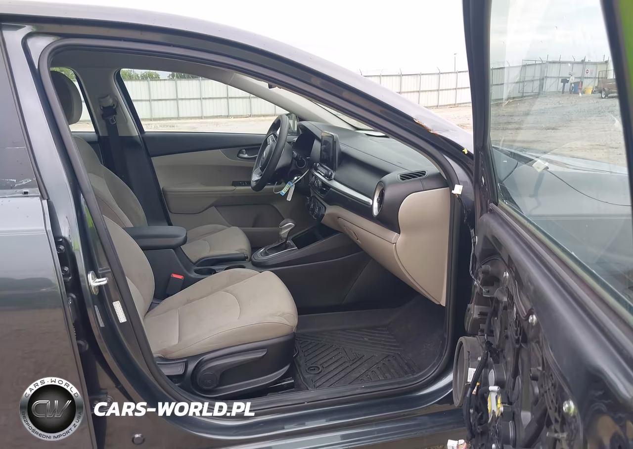 2020 Kia Forte Lxs VIN:3KPF24AD5LE217827 - 5