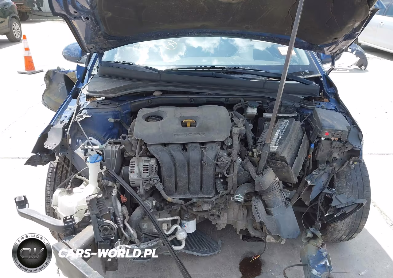 2020 Hyundai Elantra Sel VIN:5NPD84LF1LH553278 - 10