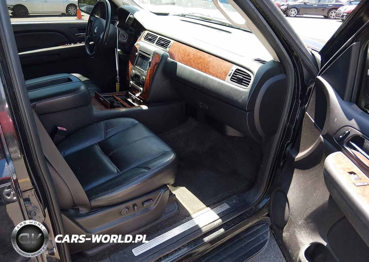 2008 Chevrolet Suburban 1500 Ltz VIN:1GNFK16318J166732 - 5