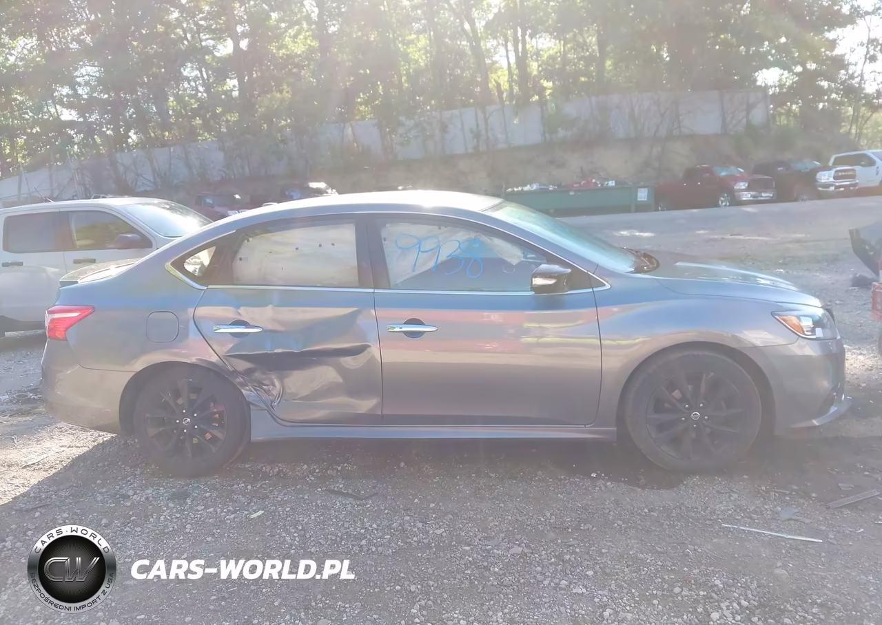 2018 Nissan Sentra Sr VIN:3N1AB7AP5JY255417 - 12