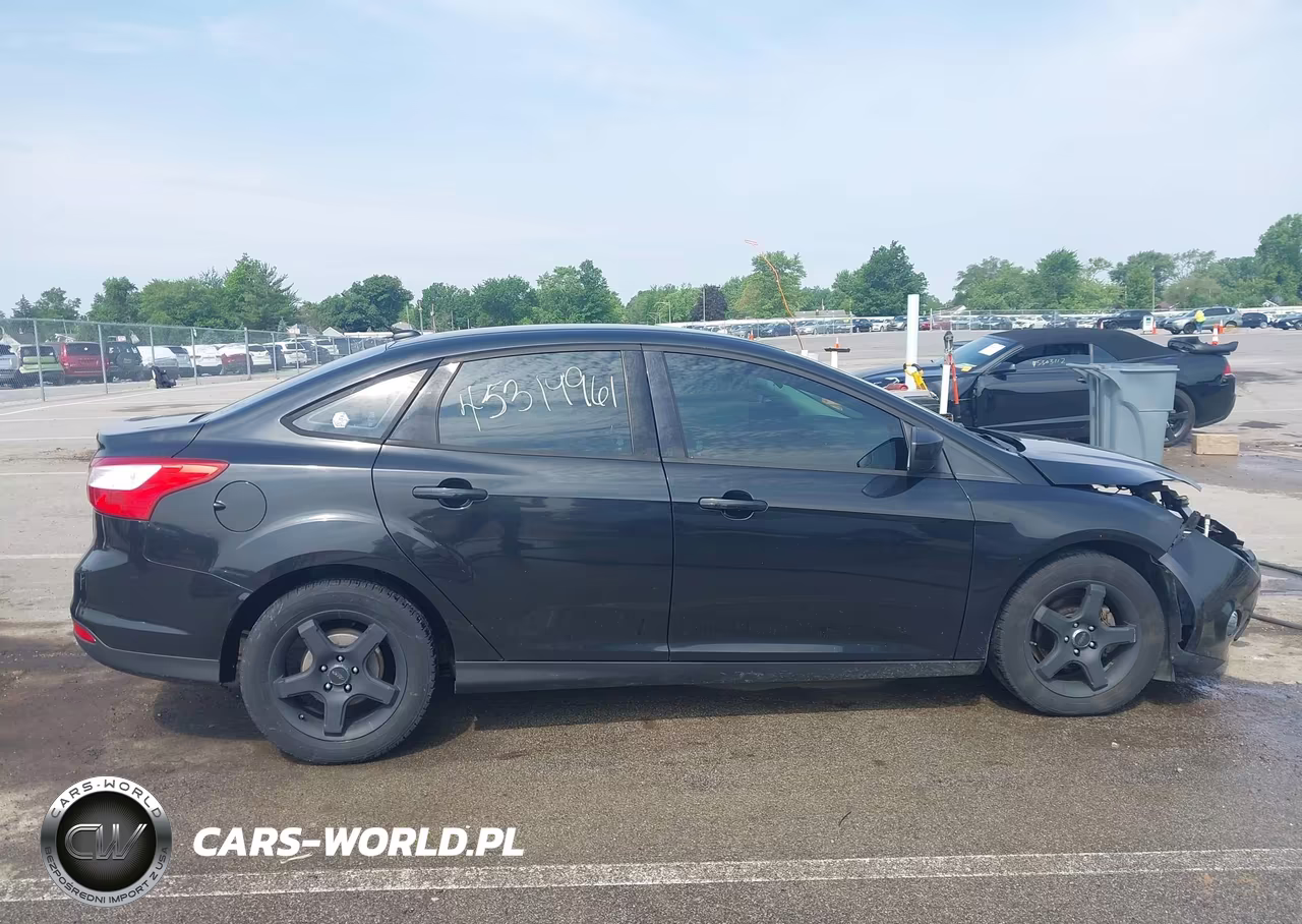 2012 Ford Focus Se VIN:1FAHP3F2XCL163238 - 13