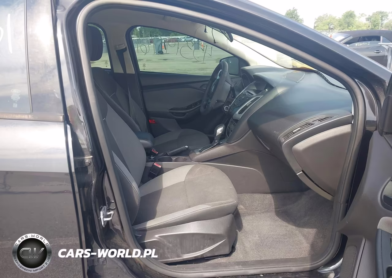 2012 Ford Focus Se VIN:1FAHP3F2XCL163238 - 5