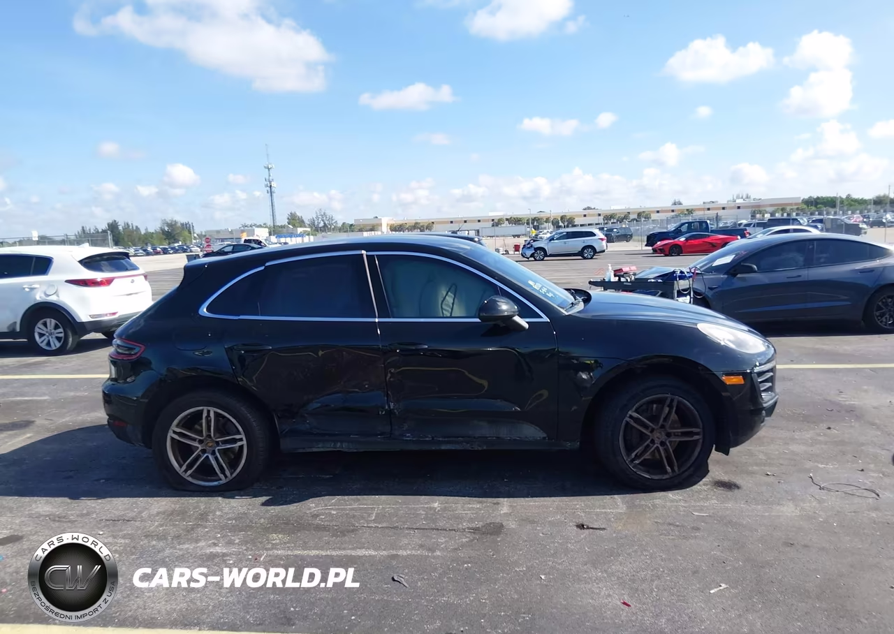 2016 Porsche Macan S VIN:WP1AB2A56GLB58371 - 13