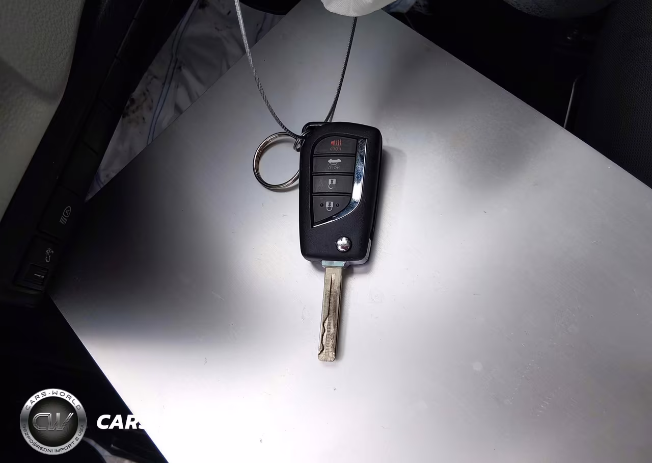 2026 Toyota Corolla Le VIN:5YFB4MDE4TP392131 - 11