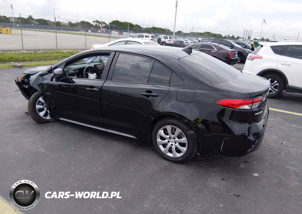 2026 Toyota Corolla Le VIN:5YFB4MDE4TP392131 - 3
