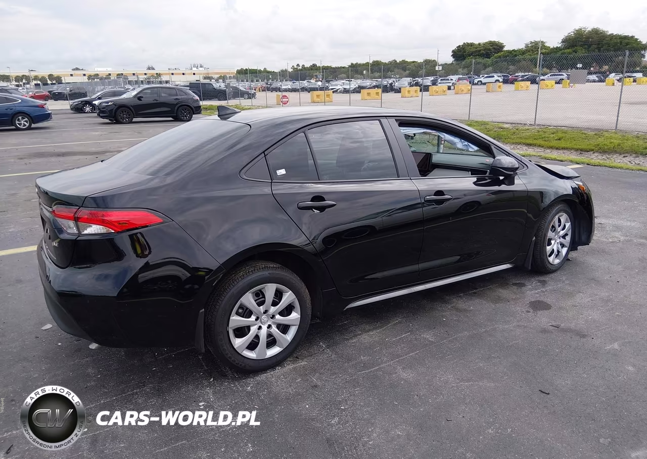 2026 Toyota Corolla Le VIN:5YFB4MDE4TP392131 - 4