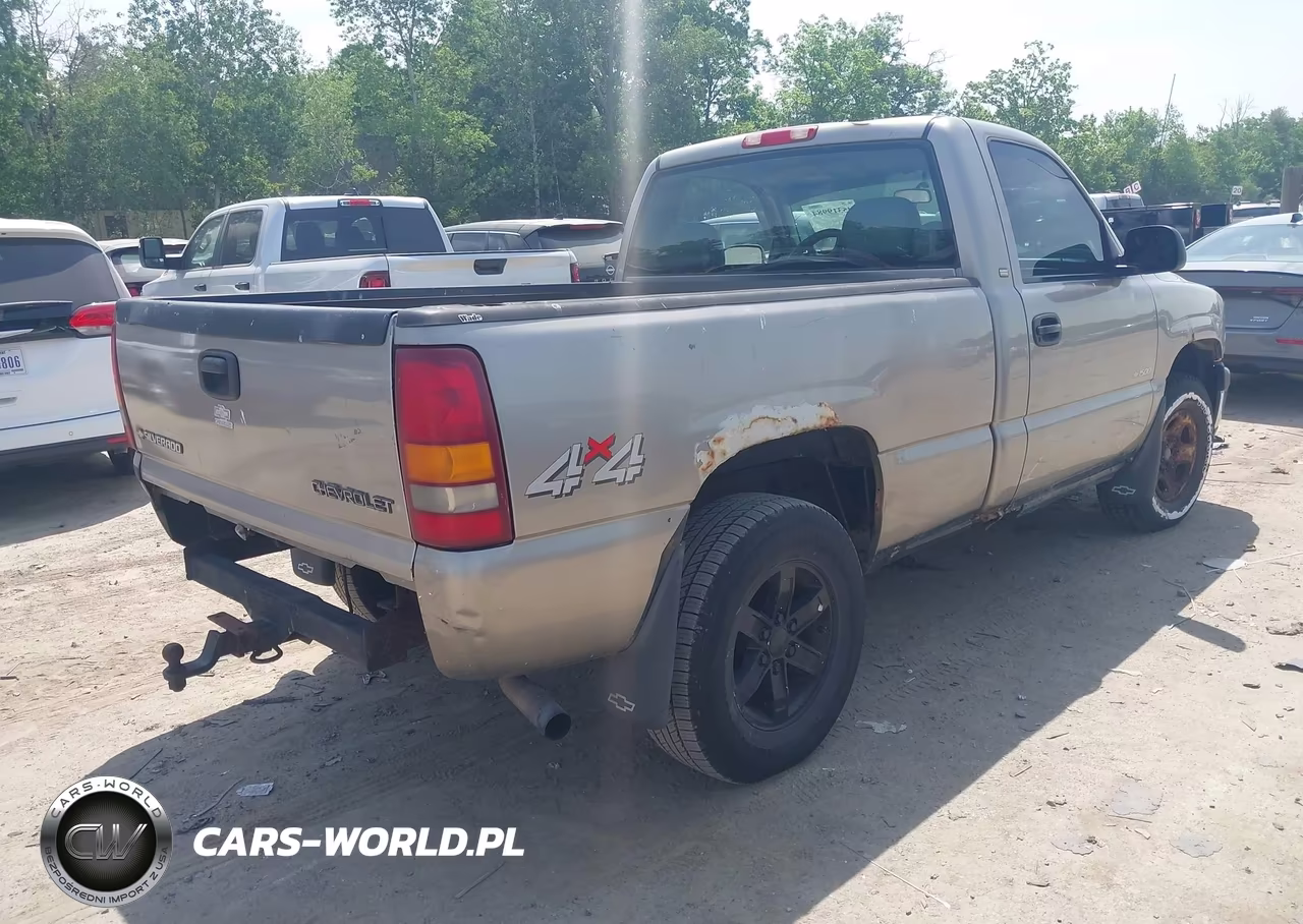 2000 Chevrolet Silverado 1500 VIN:1GCEK14W9YZ371606 - 4