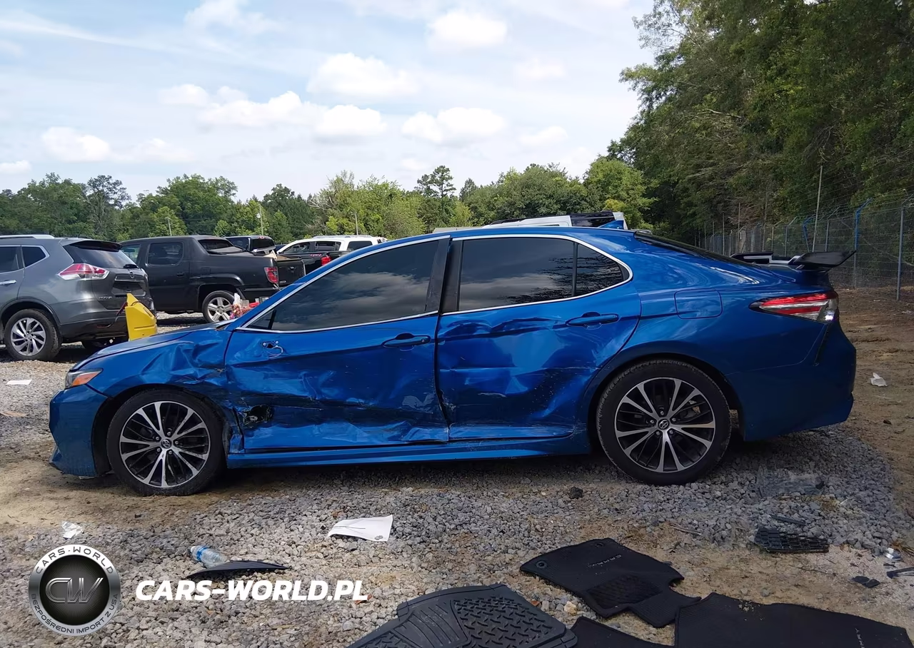 2020 Toyota Camry Se VIN:4T1M11AKXLU309858 - 14