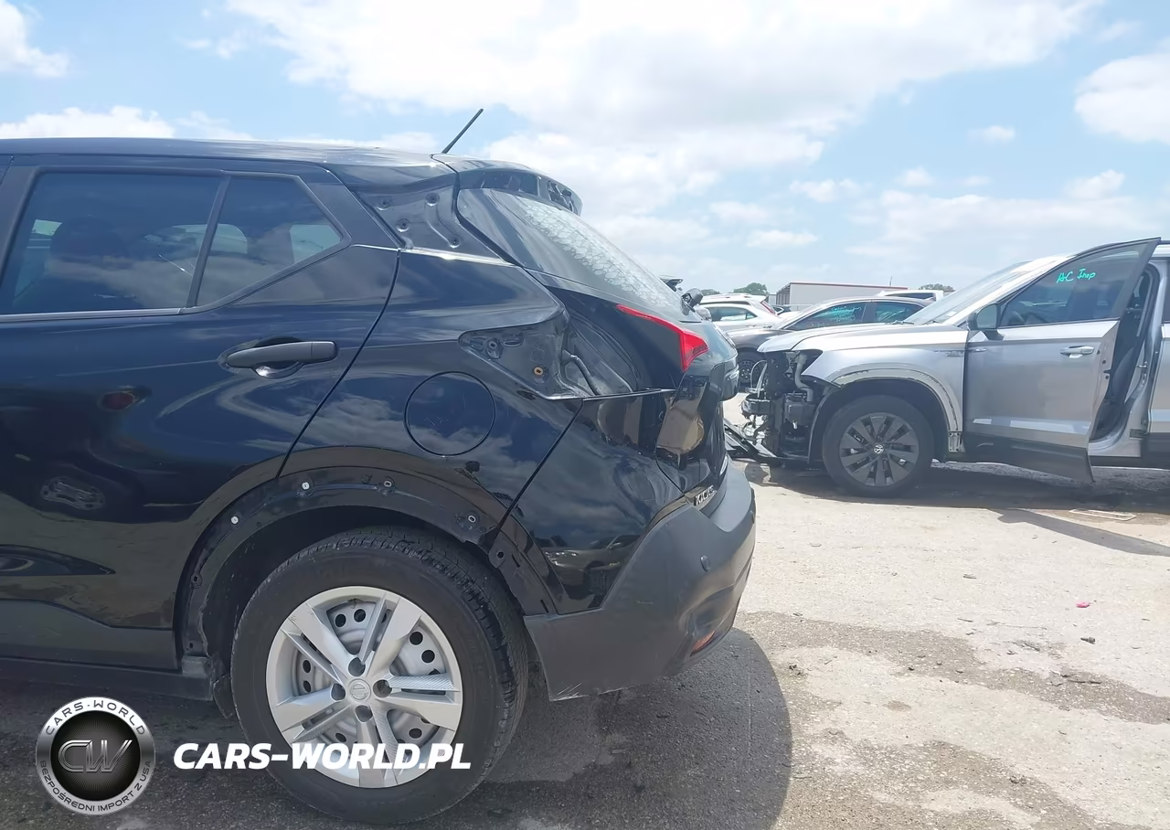 2020 Nissan Kicks S VIN:3N1CP5BVXLL542098 - 6