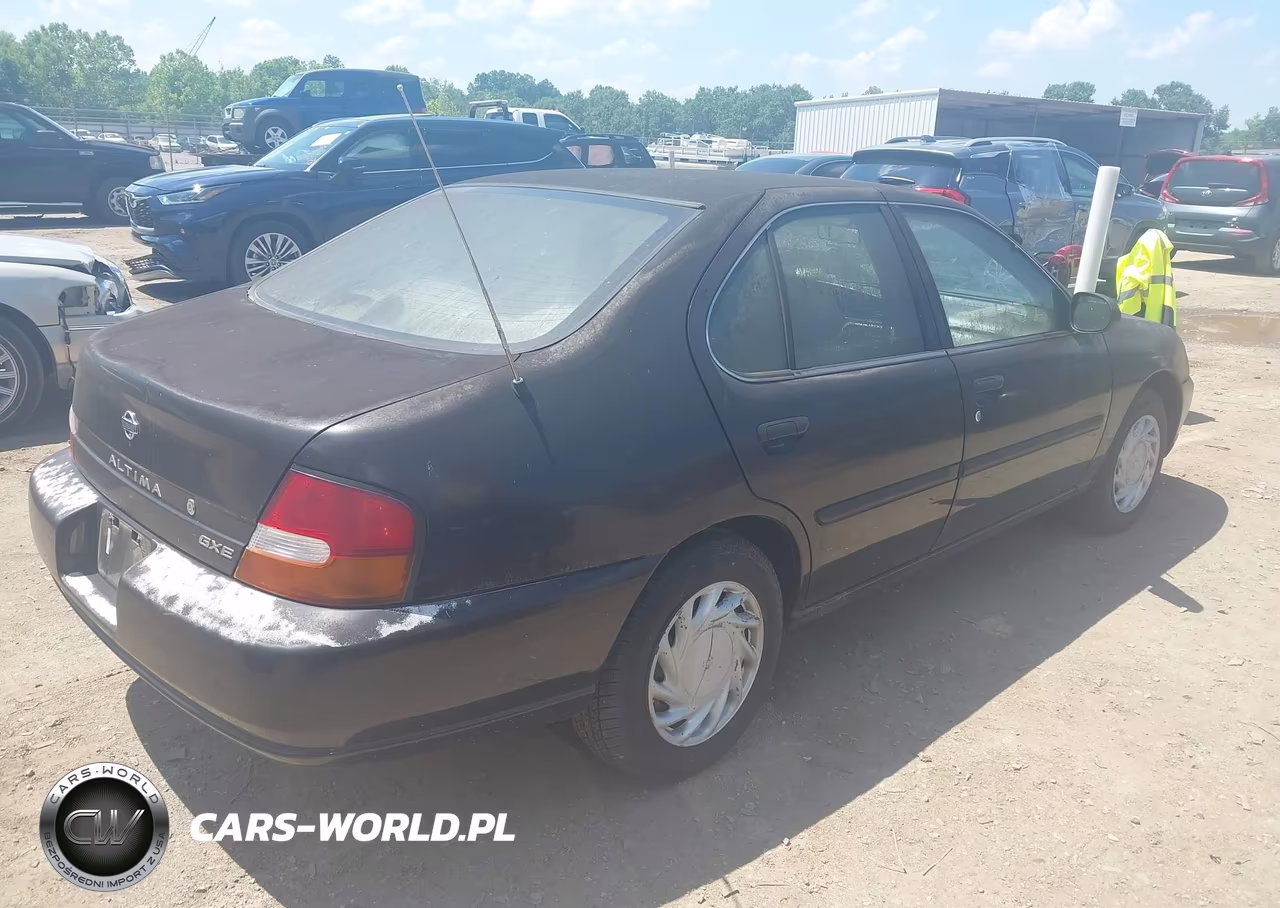 1999 Nissan Altima Gle-Gxe-Se-Se-L-Xe VIN:1N4DL01D9XC208001 - 4