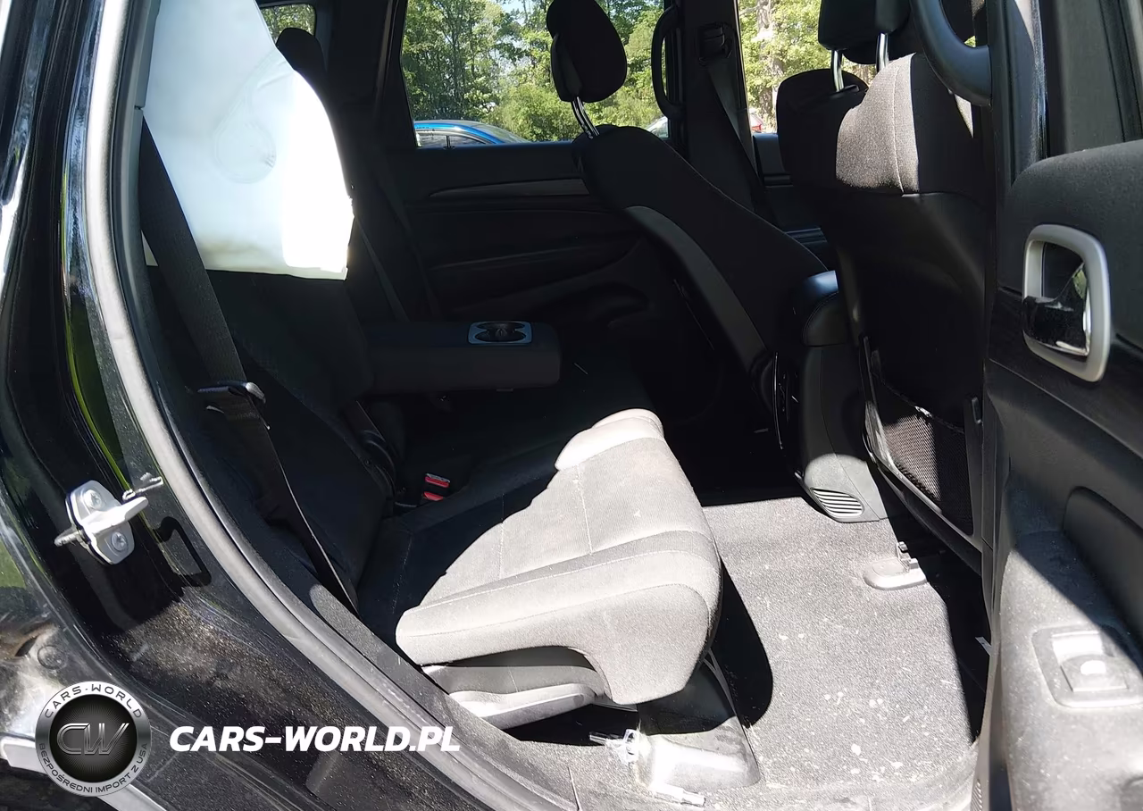2020 Jeep Grand Cherokee Laredo E 4X2 VIN:1C4RJEAG8LC265037 - 8