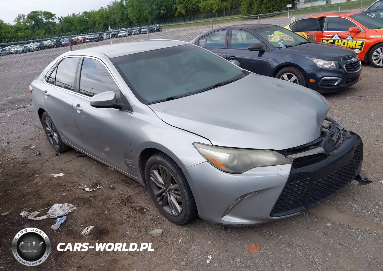 2016 Toyota Camry Se – zdjęcie 1 z 16
