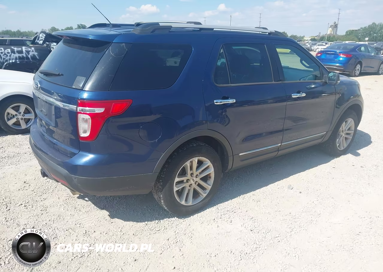 2012 Ford Explorer Xlt VIN:1FMHK7D88CGA98319 - 4