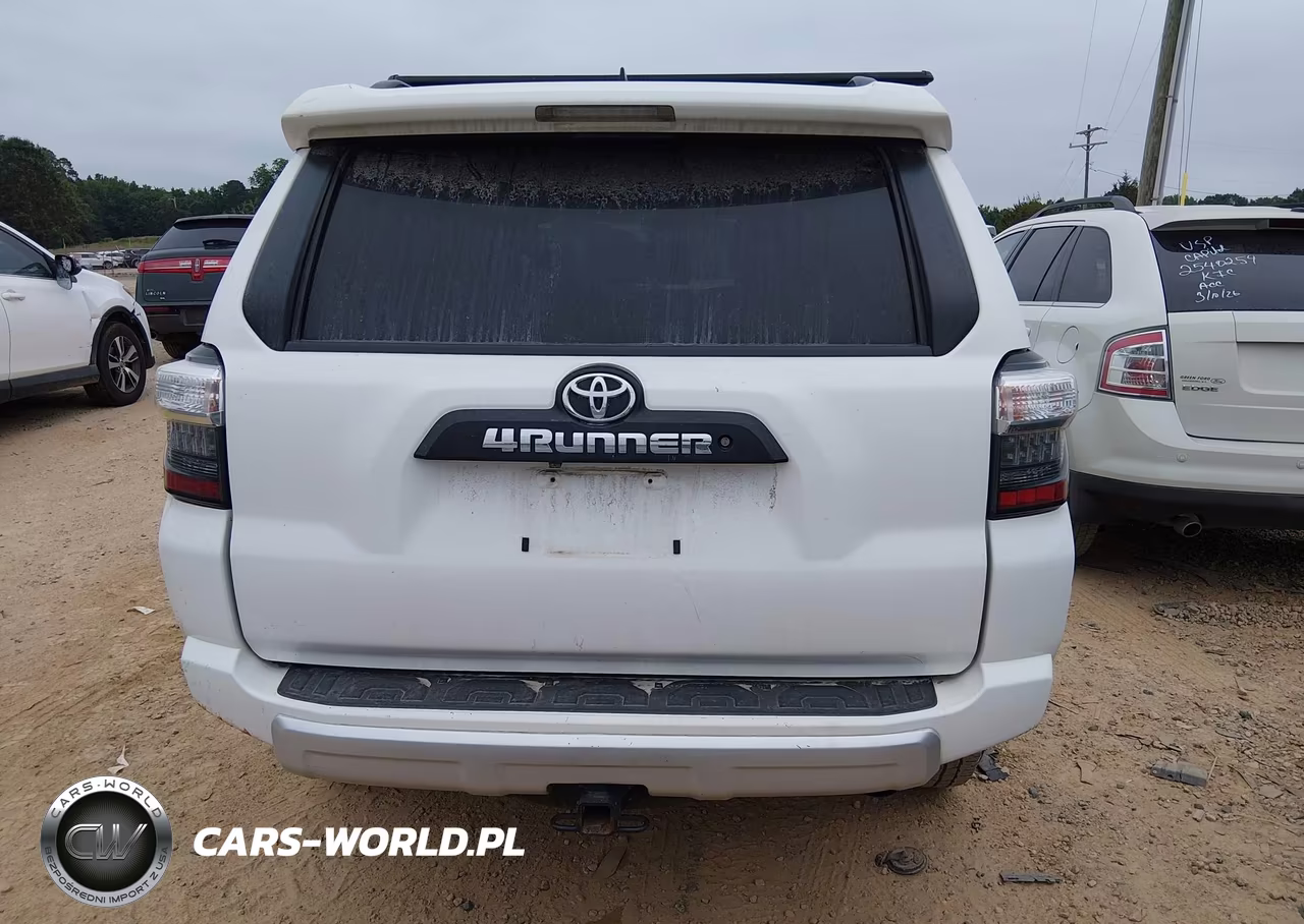 2018 Toyota 4Runner Trd Off Road Premium VIN:JTEBU5JR5J5527832 - 16