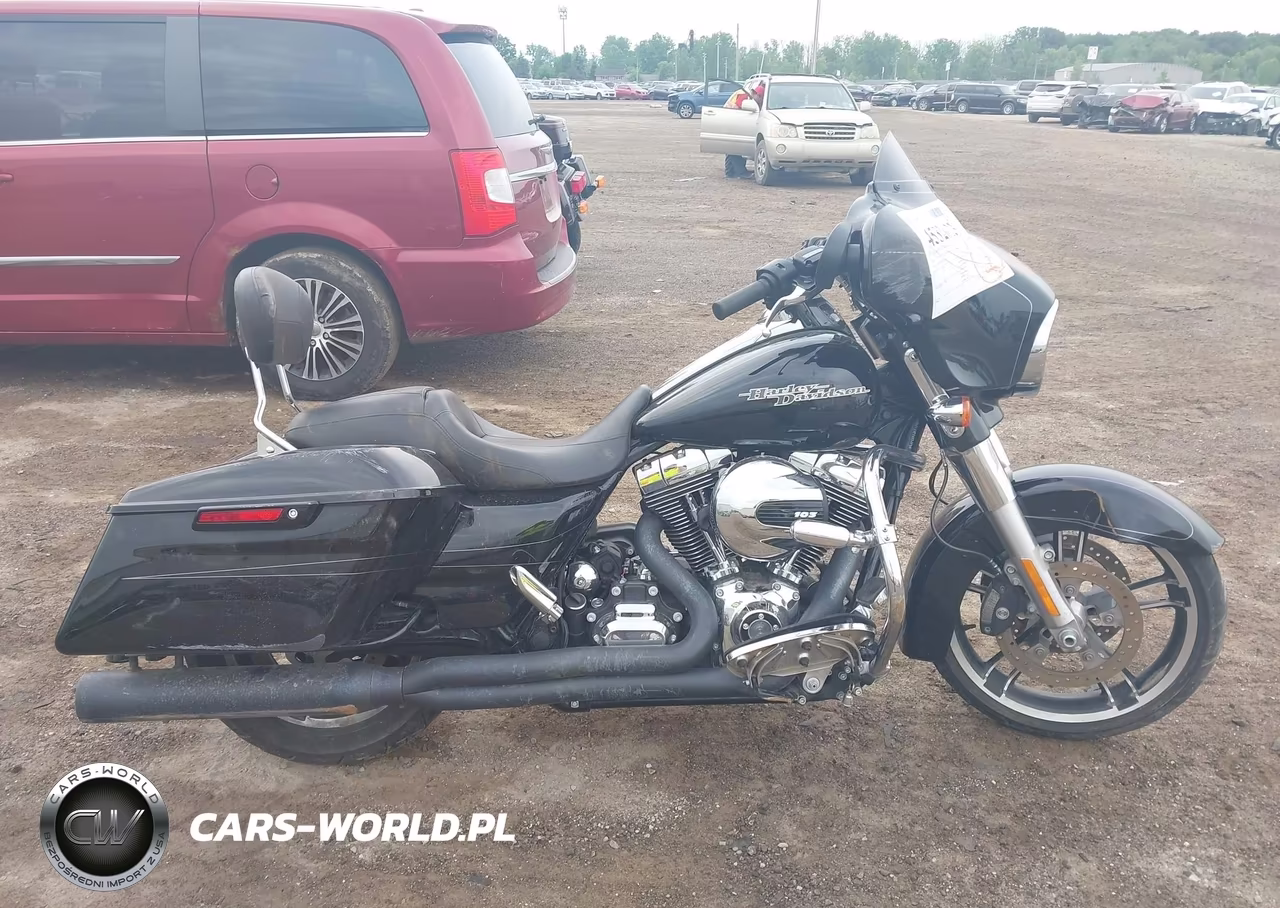 2015 Harley-Davidson Flhxs Street Glide Special VIN:1HD1KRM14FB603423 - 12